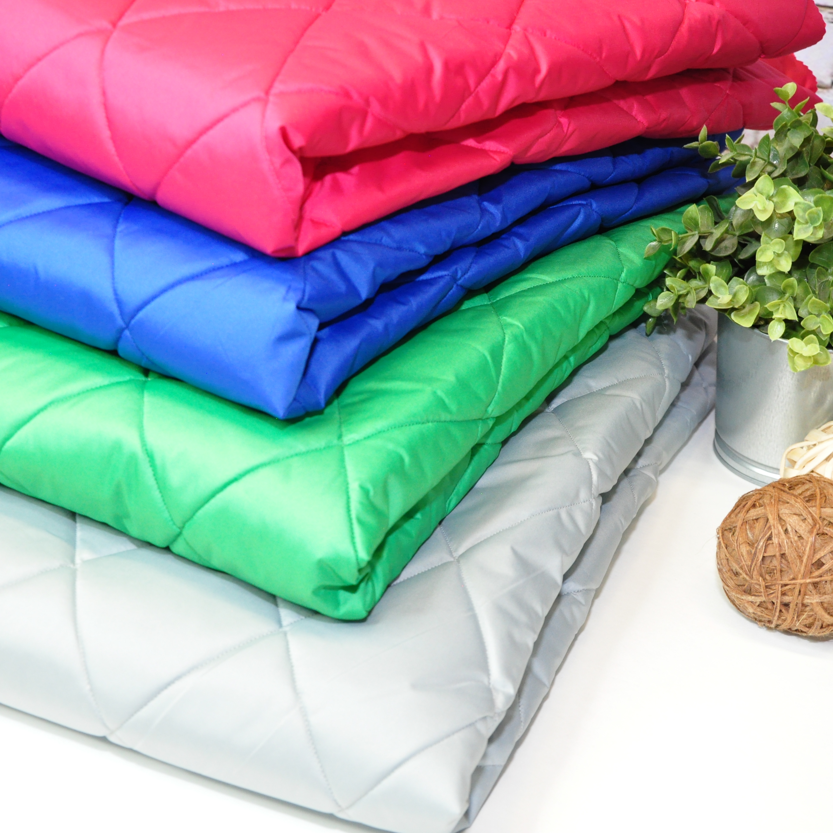 Плащевка стеганная "Ромбик"