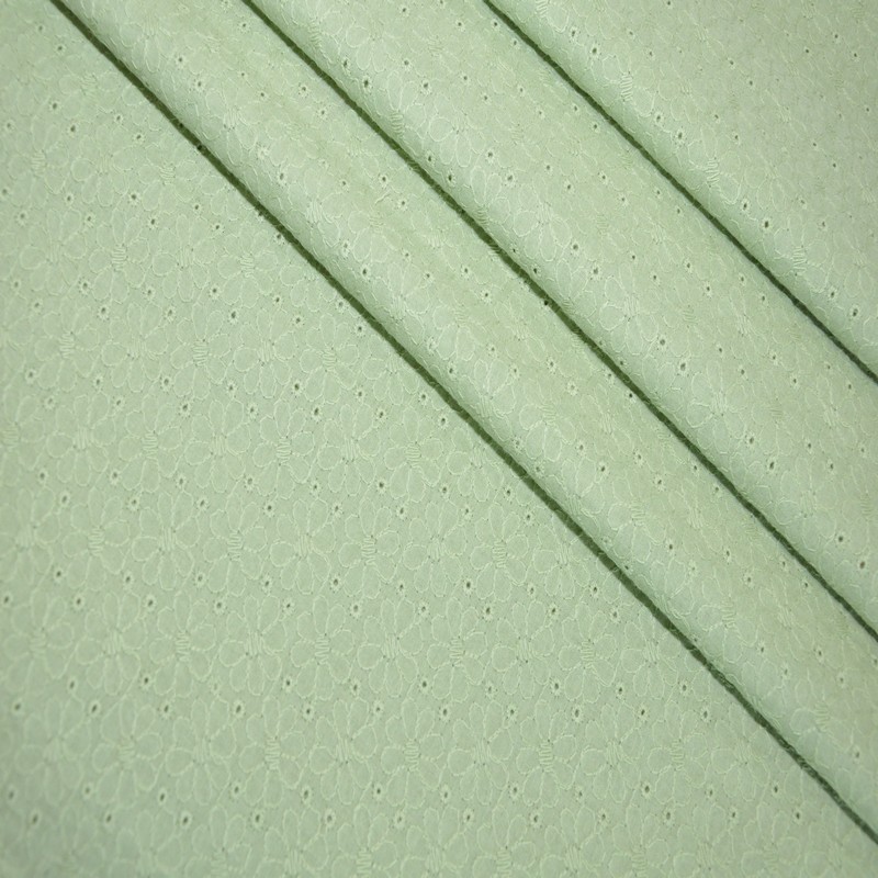 Батист вышитый "Цветочки" (фисташка)