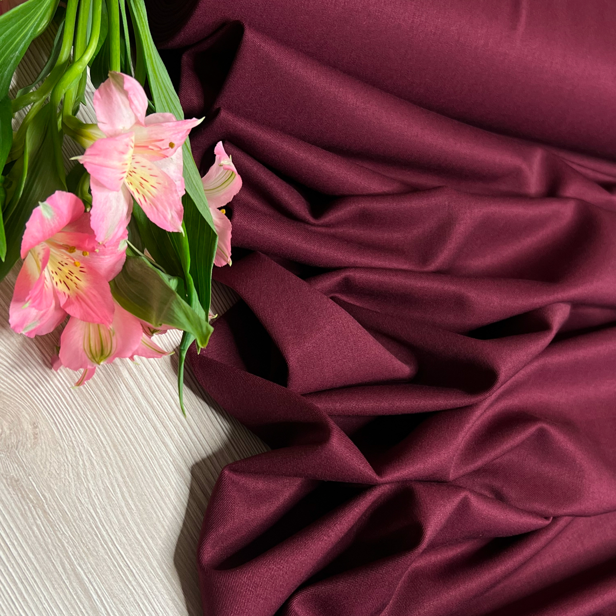 Костюмная ткань "Бостон" (бургунди) скидки на ткани в Минске оптом и в розницу | Трикотаж tais.by