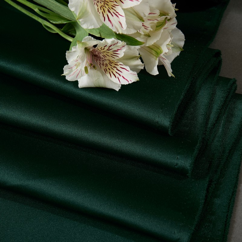 Атлас свадебный (изумруд)