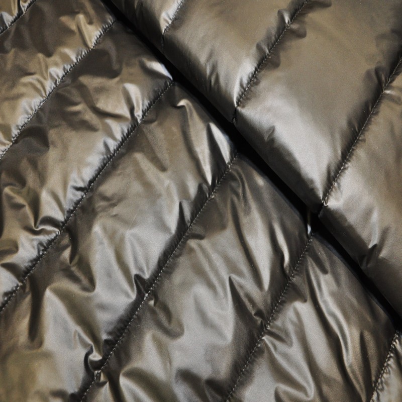 Плащевка стеганая Милан"полоска" утиплитель изософт 200(черный)