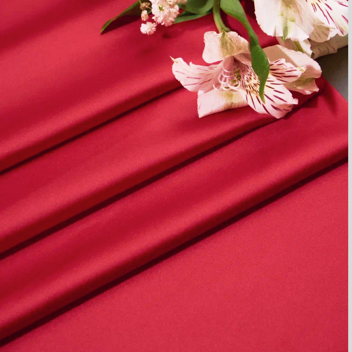 Шелк "Армани" (красный)