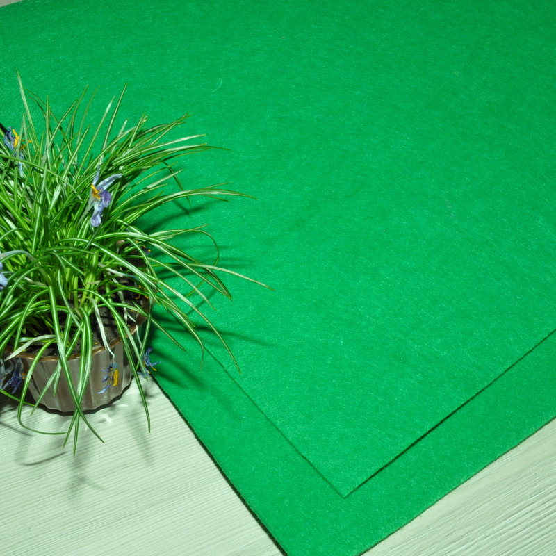 Фетр рулонный 1мм (зеленый) скидки на ткани в Минске оптом и в розницу | Трикотаж tais.by