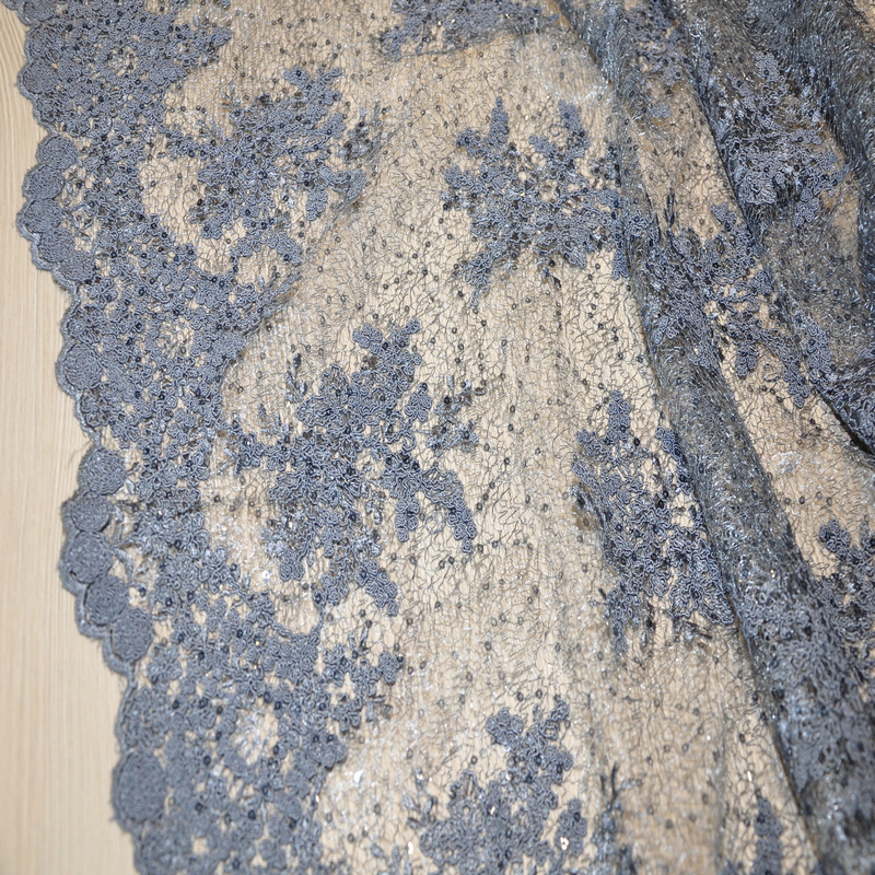 Вышивка на сетке с пайетками "Скарлет" (графит)