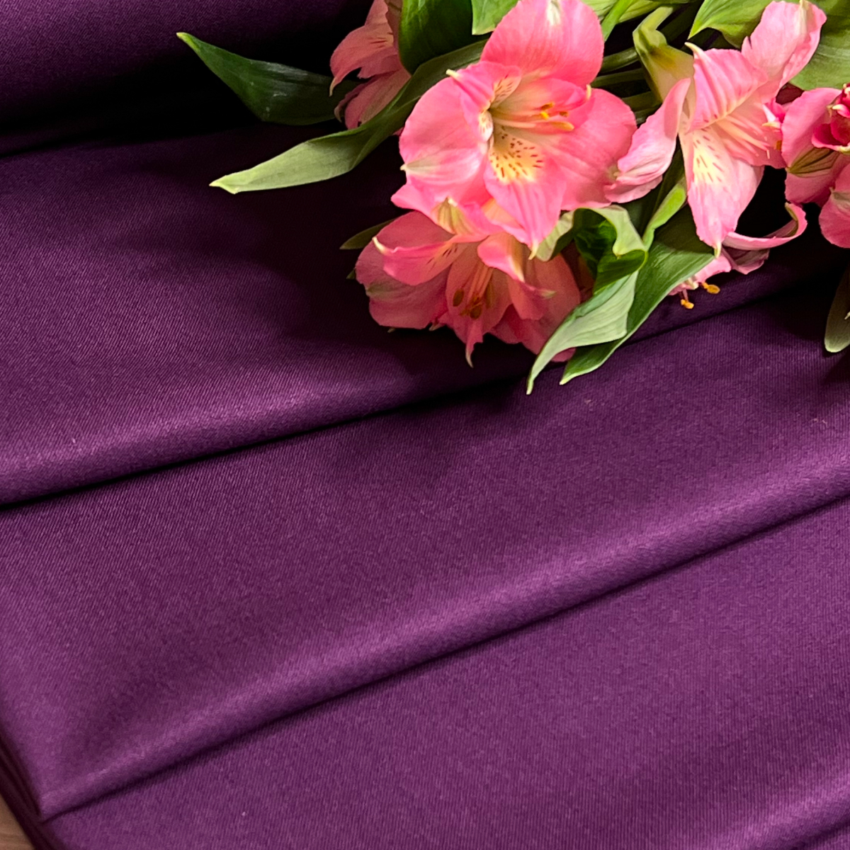 Костюмная ткань "Бостон" (баклажан) скидки на ткани в Минске оптом и в розницу | Трикотаж tais.by