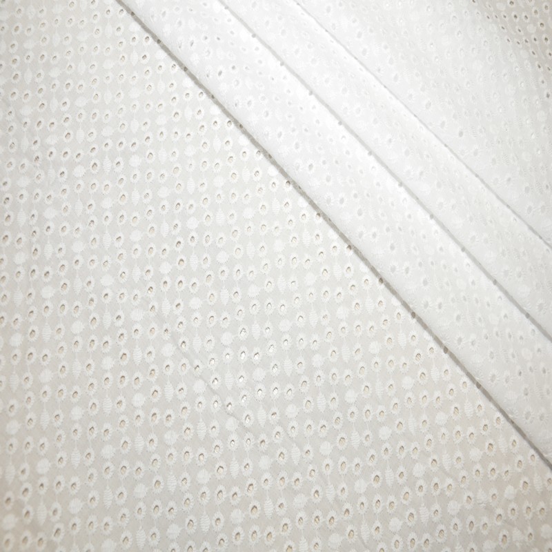 Батист вышитый, прошва листок мелкий (белый)