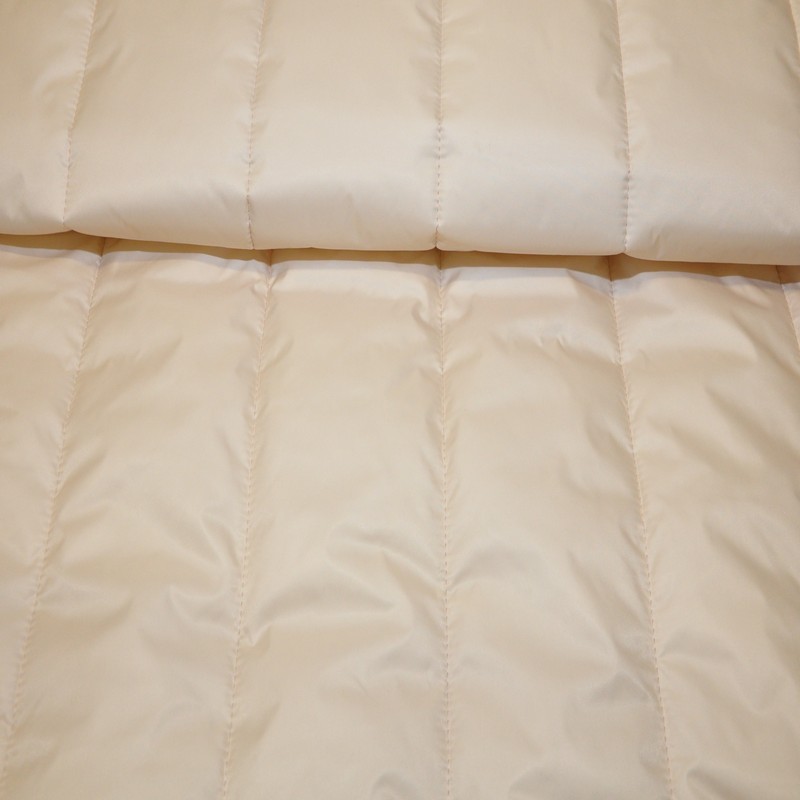 Плащевка стеганая Милан"полоска" утиплитель изософт 200(ivory)