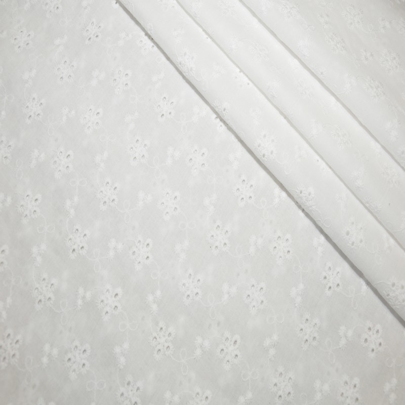 Батист вышитый, прошва цветочки (молочный)