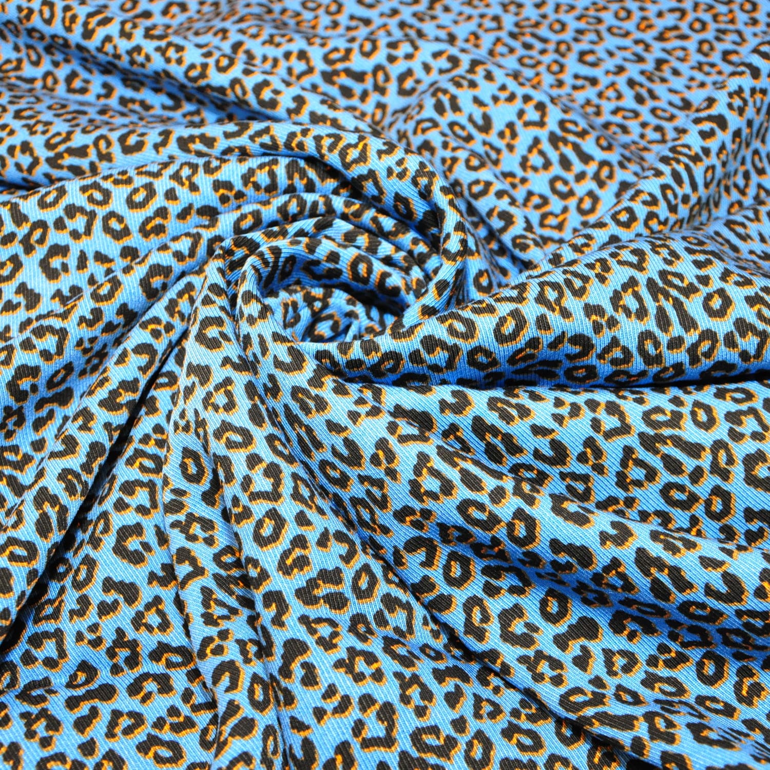 Штапель "Твил" Лео на васильковом фоне"