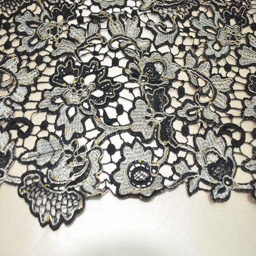 Кружево с черными с пайетками
