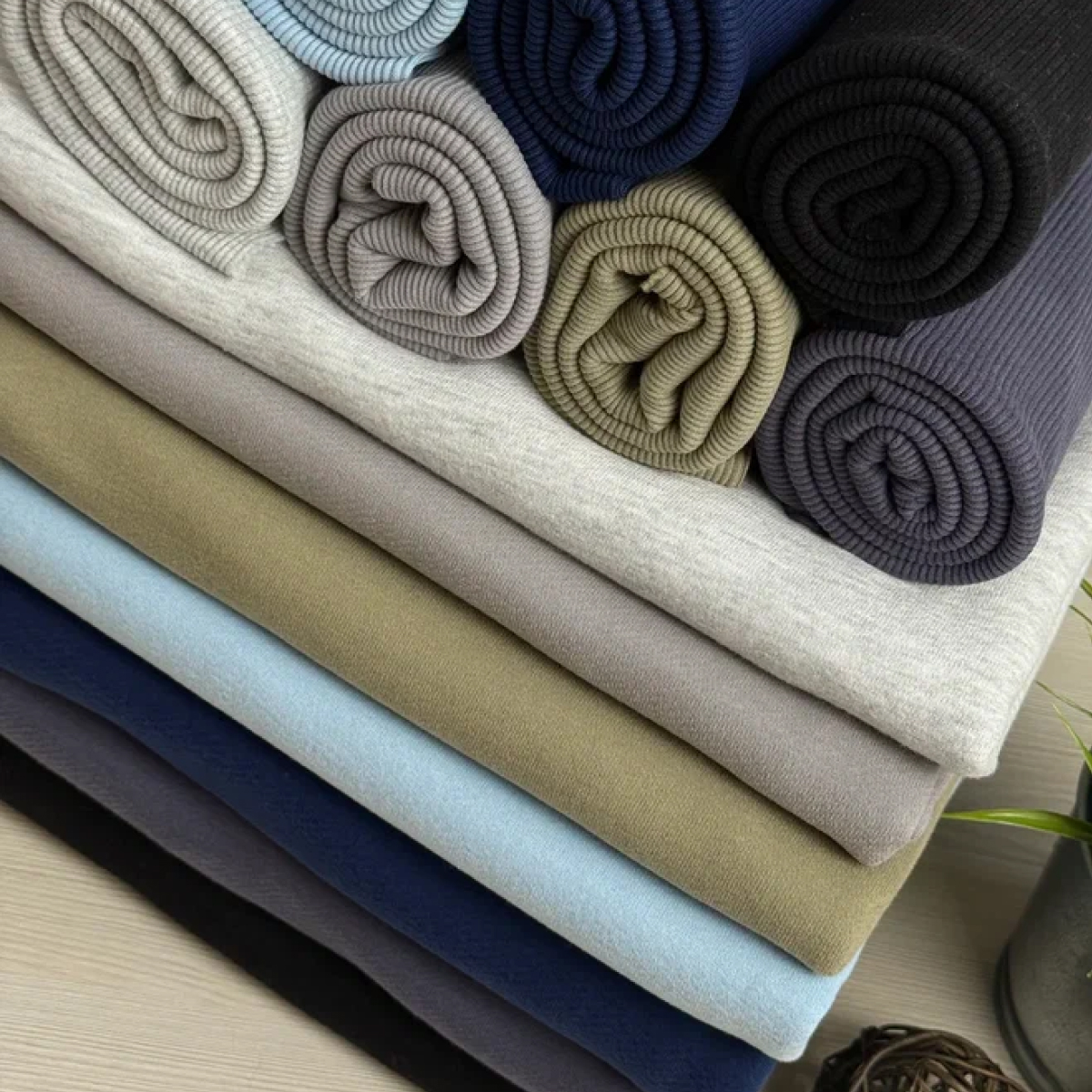 Футер 3-х нитка с эффектом велюра (серый-меланж) скидки на ткани в Минске оптом и в розницу | Трикотаж tais.by