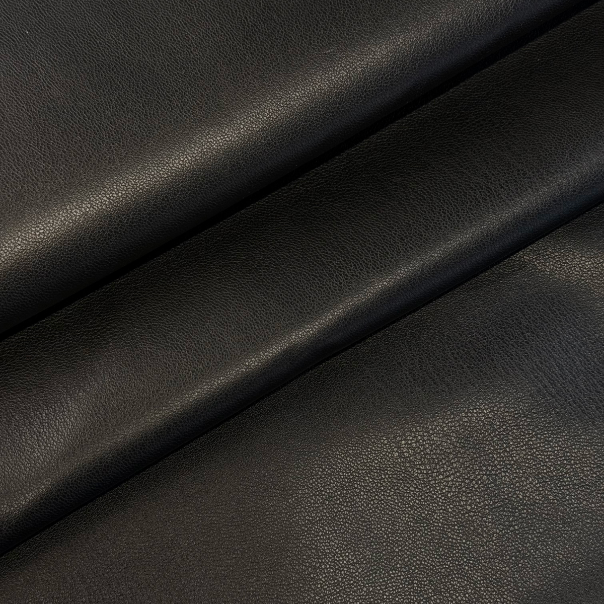 Экокожа на замшевой основе (черный)