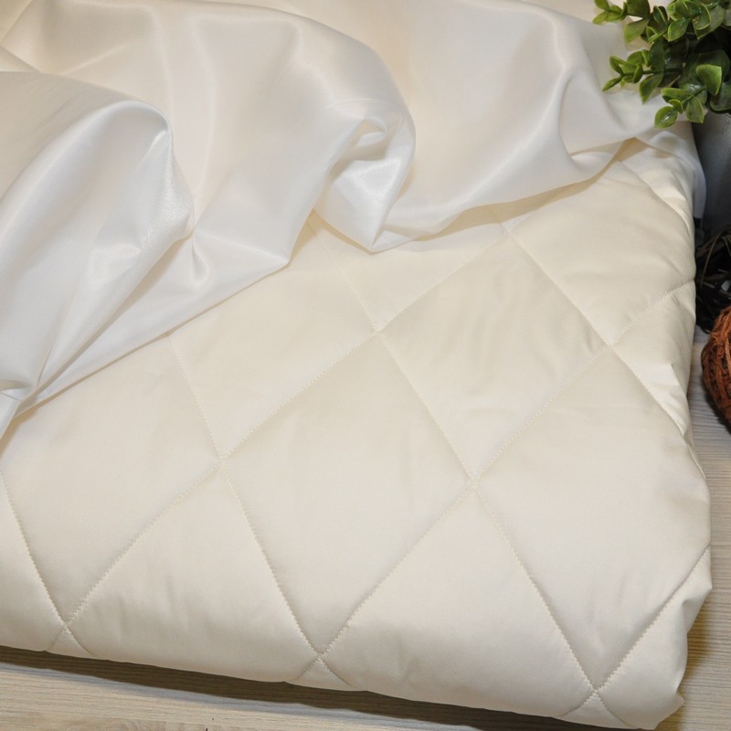 Плащевка стеганая "Ромбик" (сливочный)