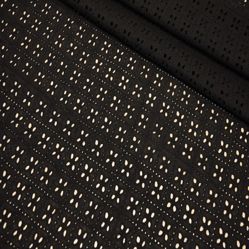 Батист вышитый, прошва квадратики (черный)