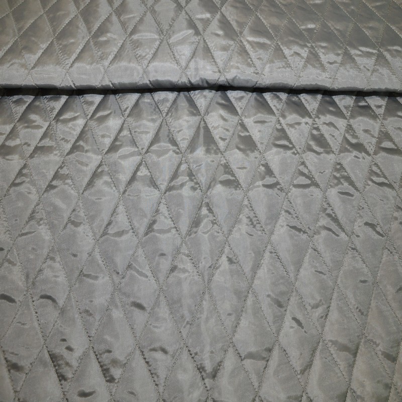 Подкладка стеганая на синтепоне (графит) скидки на ткани в Минске оптом и в розницу | Трикотаж tais.by