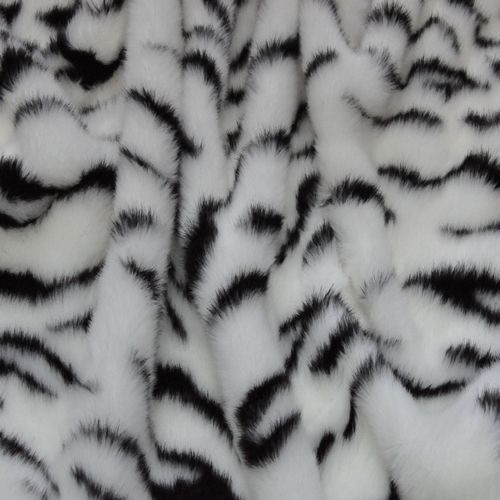 Гладкокрашенный "под норку" (черный + белый)