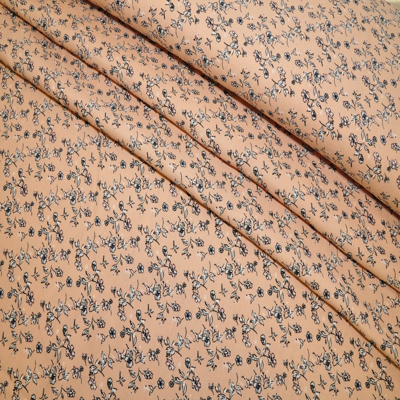 Штапель "Твил" Мелкий цветочек на пудровом  фоне скидки на ткани в Минске оптом и в розницу | Трикотаж tais.by