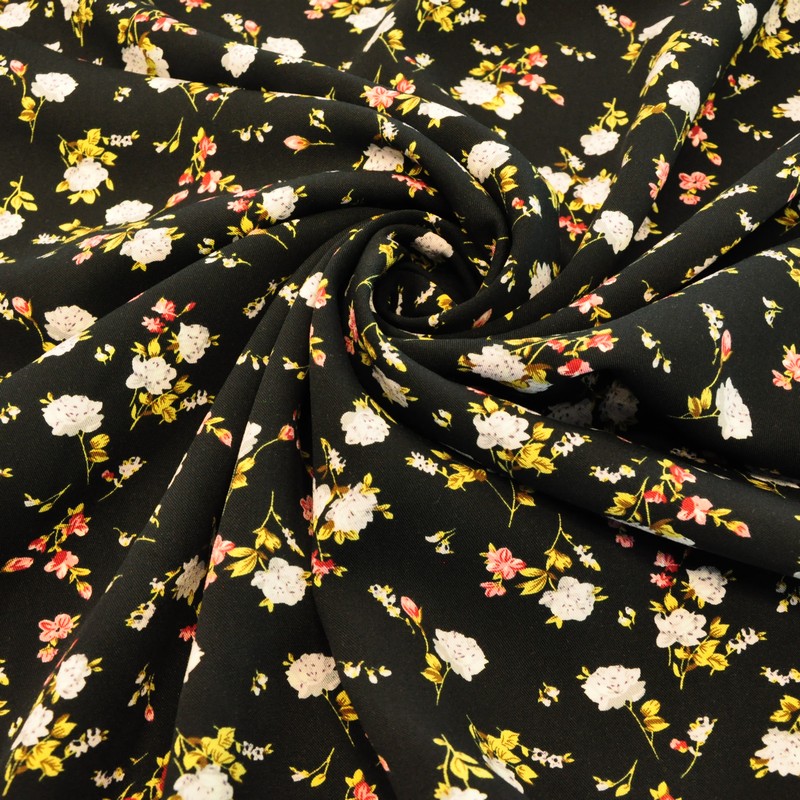 Штапель плотный "Цветочки на черном фоне"