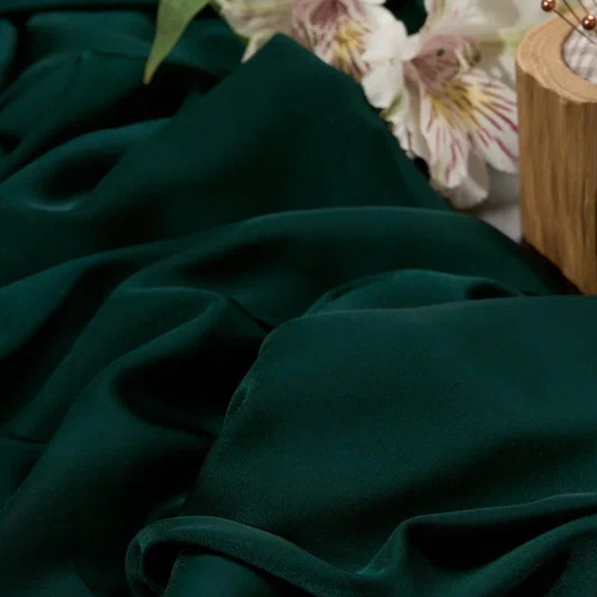 Шелк "Армани" (изумруд)