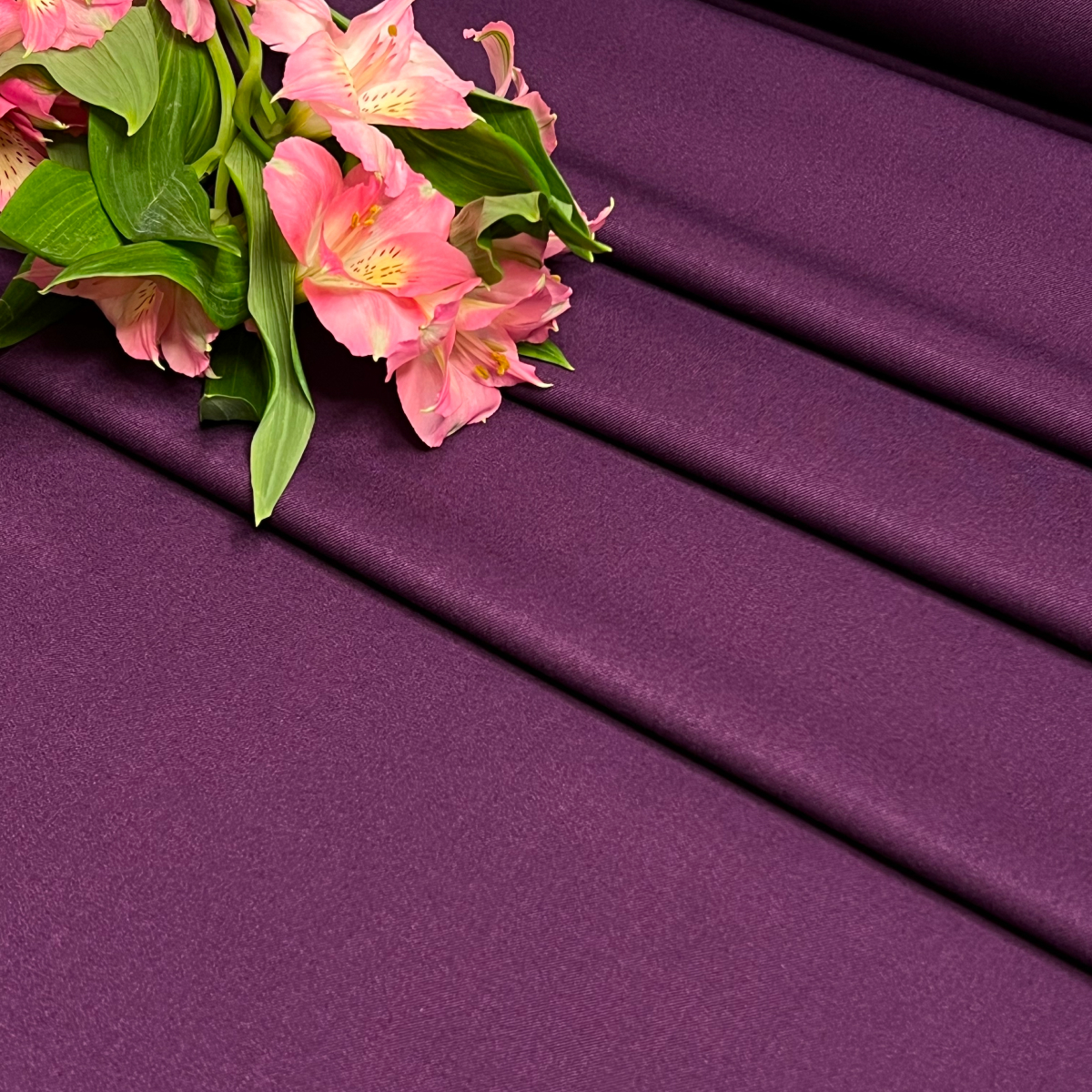 Костюмная ткань "Бостон" (баклажан) скидки на ткани в Минске оптом и в розницу | Трикотаж tais.by