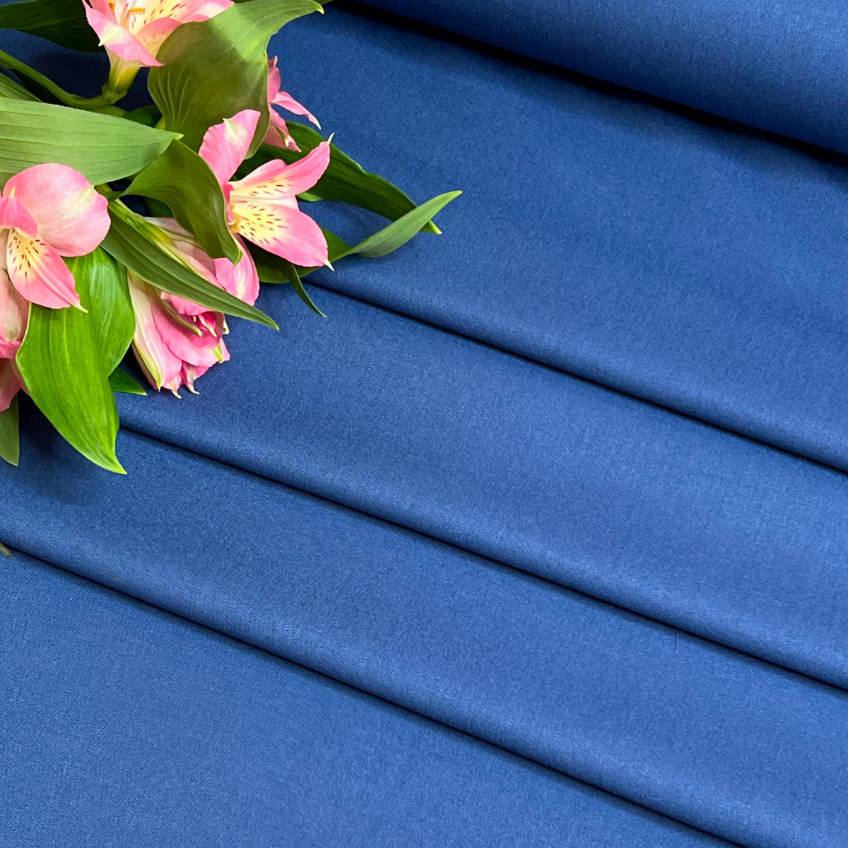 Костюмная ткань "Бостон" (индиго) скидки на ткани в Минске оптом и в розницу | Трикотаж tais.by