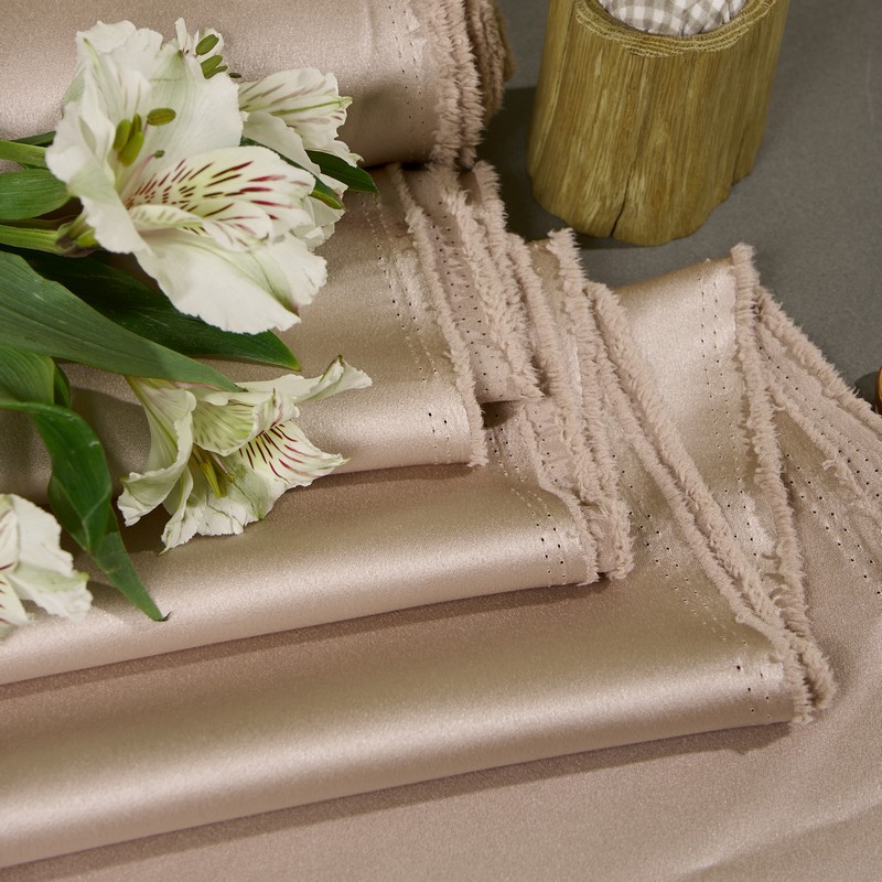 Атлас свадебный (платиновый беж)