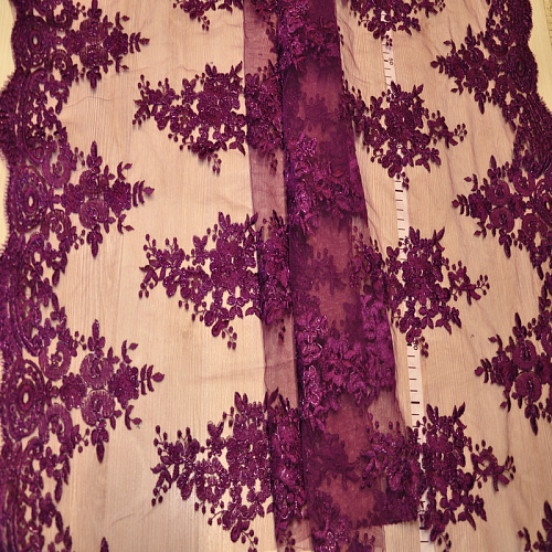 Вышивка на сетке (фиолетовый)