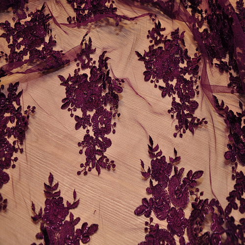 Вышивка на сетке (фиолетовый)